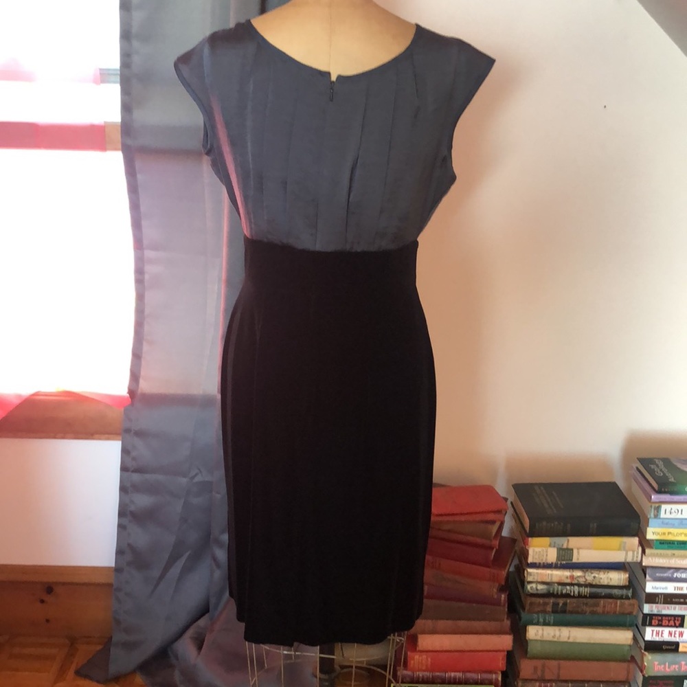 Woman Formal Dress - Picture 6 of 9